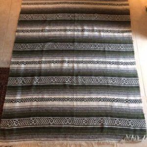 Handmade Southwestern Style Blanket 4' x 6' 